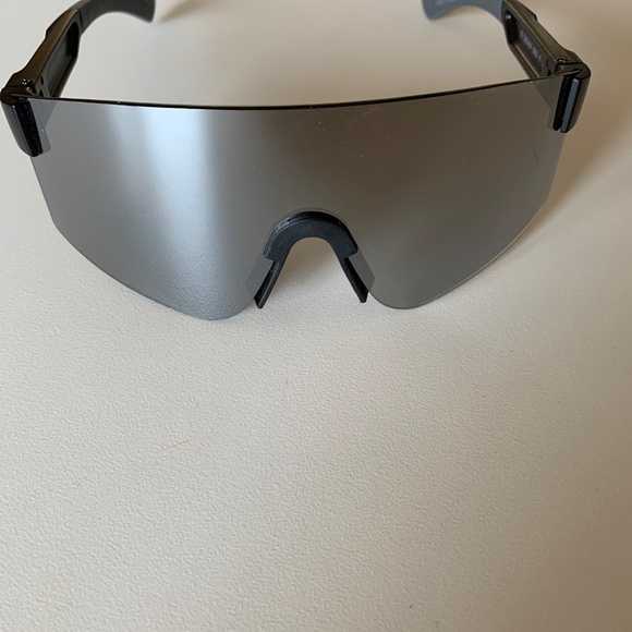 Sunglasses - Picture 2 of 3